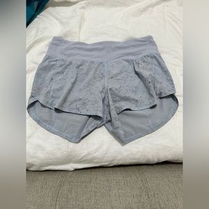 Lululemon Speed Up Mid-Rise Lined Short 4”